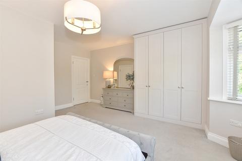 47 Rook Lane, Chaldon, Caterham, CR3 5AQ