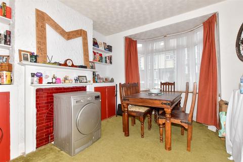 3 bedroom end of terrace house for sale, St. Luke's Road, Ramsgate, Kent