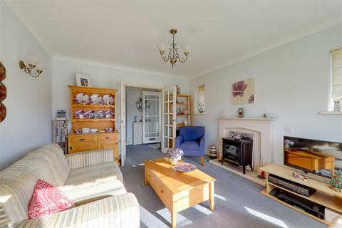 34 Wadhurst Drive, Goring By Sea, Worthing, BN12 4XA