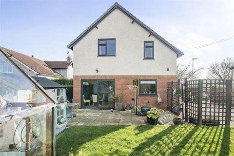 4 bedroom detached house for sale, Monkmoor Road, Oswestry, SY11.