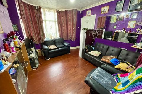 73 Connaught Road, Luton, LU4 8ER