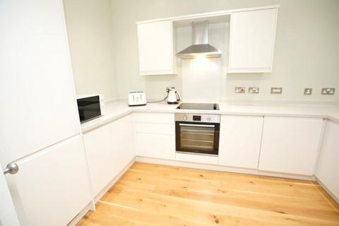 3 bedroom flat to rent, MD Montgomery Street, Edinburgh