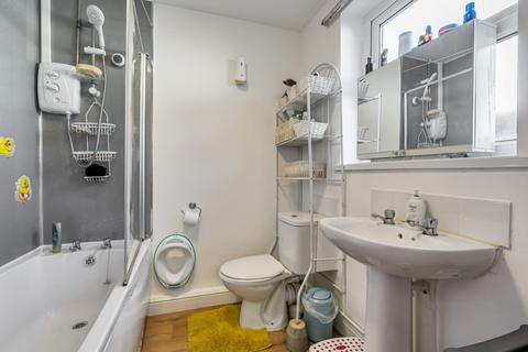 208 Heneage Road, Grimsby, DN32 9JF