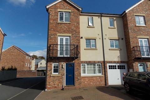 6 bedroom house to rent, 10 Faraday Court, Sheraton Park, Durham