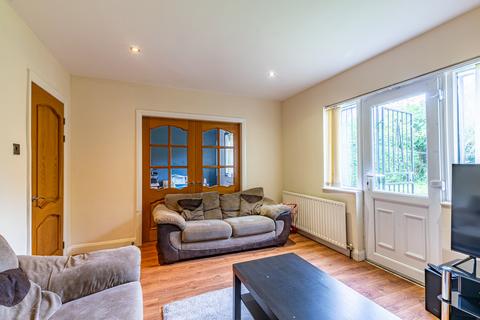 3 bedroom semi-detached house for sale, Leeds LS7