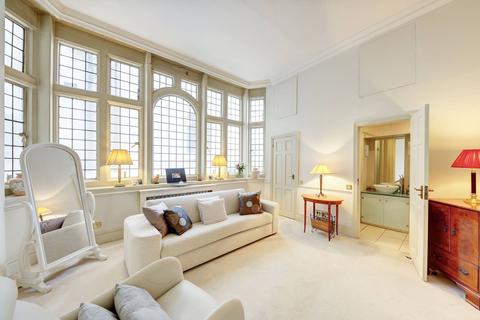 3 bedroom flat for sale, Lennox Gardens, London SW1X