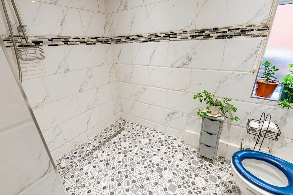 Wetroom1