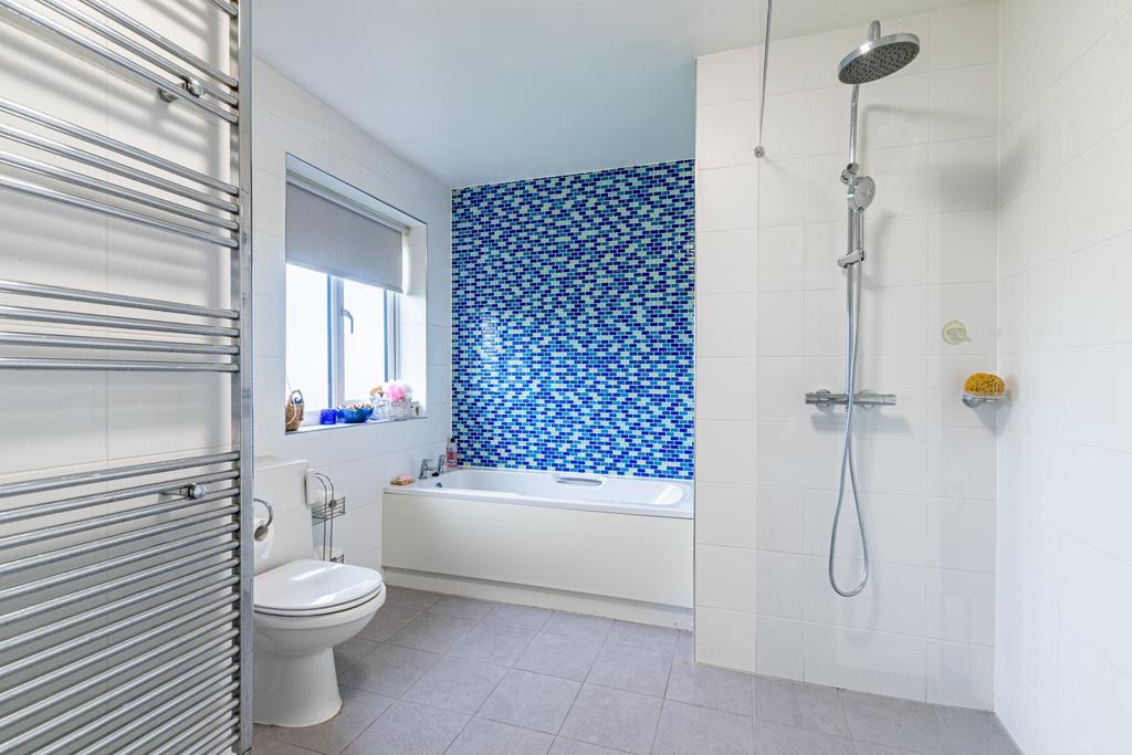 Bathroom1