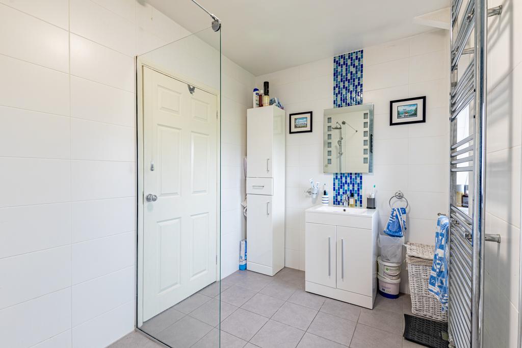 Bathroom2