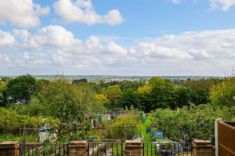 3 bedroom terraced house for sale, Wroths Path, Loughton