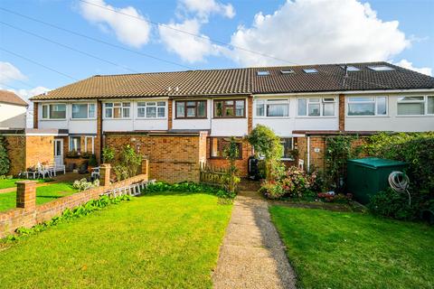 15 Wroths Path, Loughton, IG10 1SH