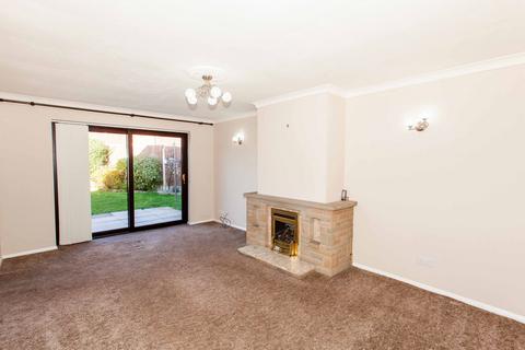 3 bedroom detached bungalow for sale, Willow Close, Creswell, S80