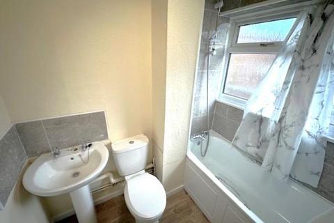 1 bedroom flat for sale, Overton Close, Aldershot