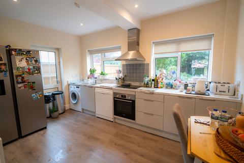 3 bedroom semi-detached house for sale, Westbourne Road, Solihull B92