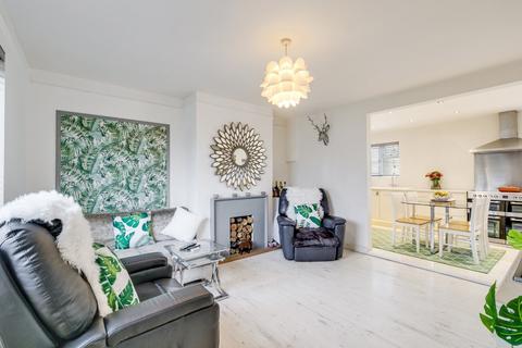 18 Bridge Road, Woolmer Green, Knebworth, SG3 6JL