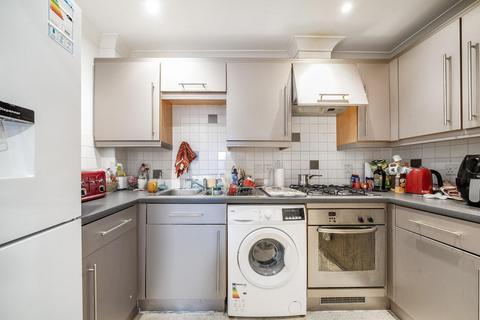 2 bedroom flat for sale, Mitcham Road, Tooting