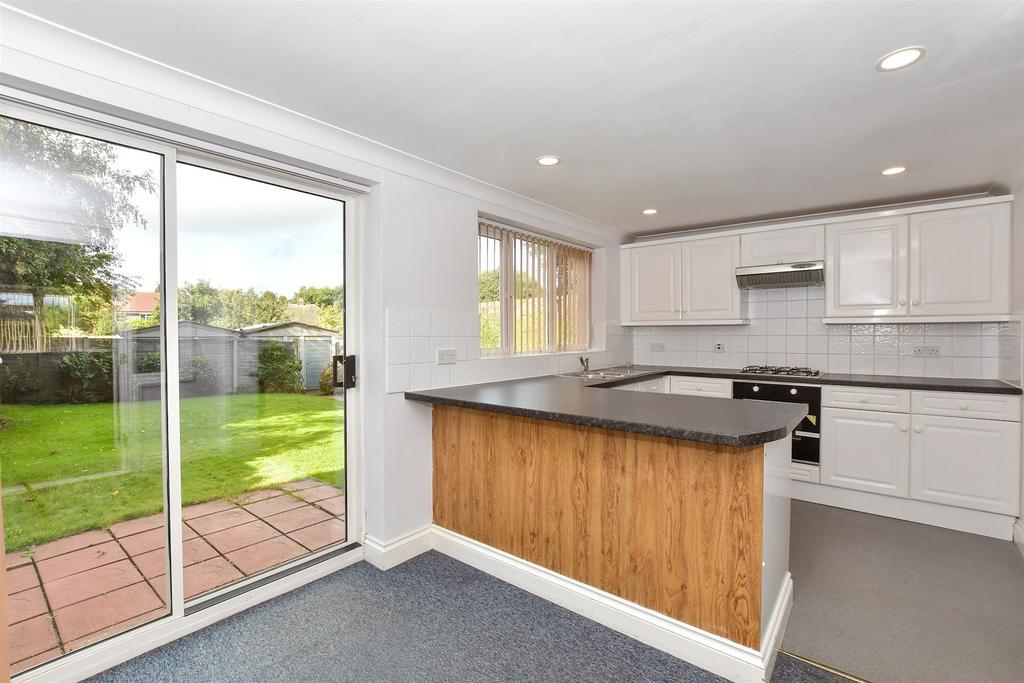 Kitchen/ Breakfast Room