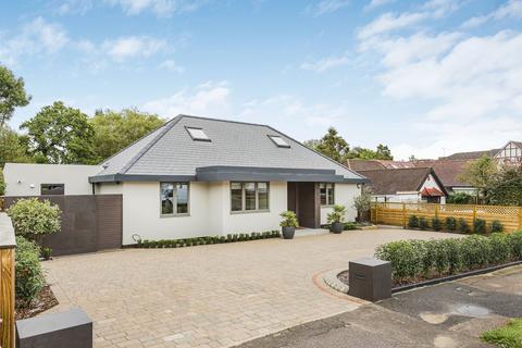 4 bedroom detached bungalow for sale, Manor Road, Potters Bar, EN6