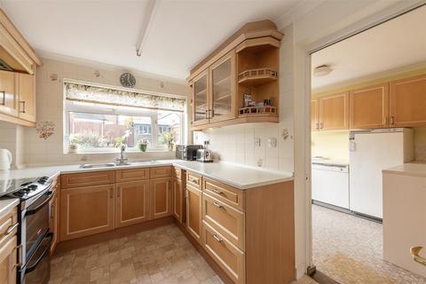 3 bedroom semi-detached house for sale, Waveney Road, Harpenden