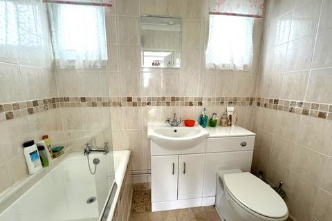 2 bedroom chalet for sale, New Lydd Road, Camber TN31