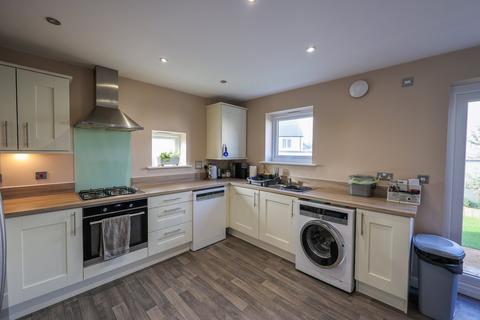 3 bedroom end of terrace house for sale, Pellymounter Road, St Austell, PL25