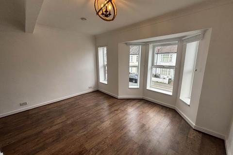 1 bedroom flat to rent, Fulbourne Road, Walthamstow, London