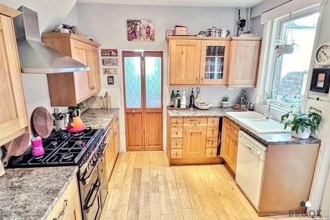 3 bedroom terraced house for sale, Green Street, Eastbourne BN21