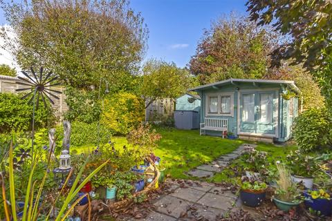 10 Beech View, Angmering, Littlehampton, BN16 4DE