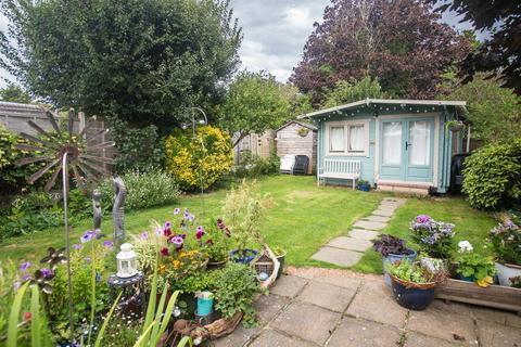 10 Beech View, Angmering, Littlehampton, BN16 4DE