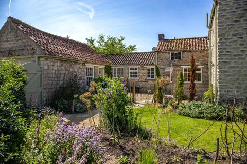 4 bedroom house for sale, Main Street, Hovingham, York