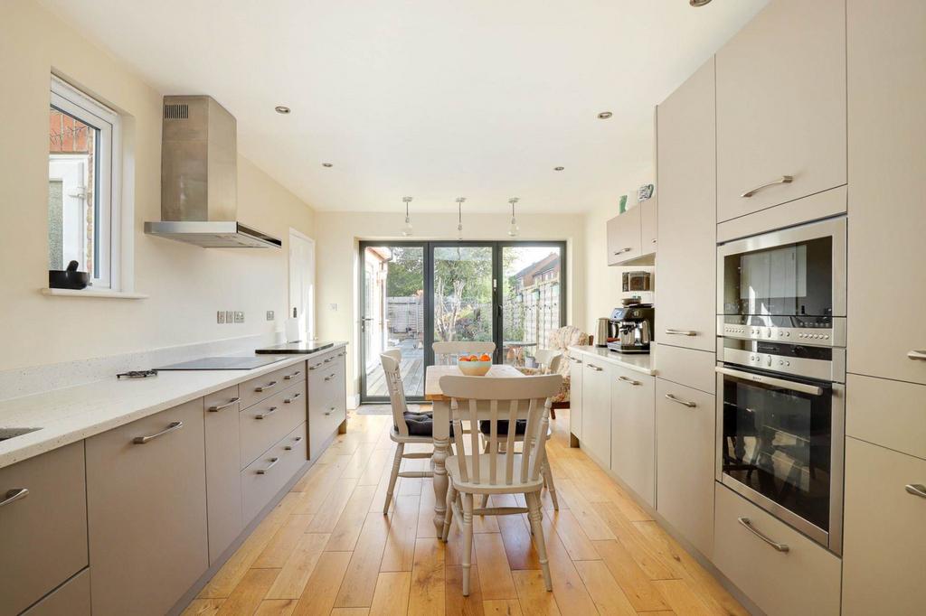 St Johns Road, Caversham 3 bed semidetached house for sale £515,000