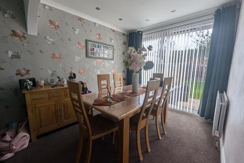 4 bedroom semi-detached house for sale, Lockton Crescent, Thornaby, Stockton-On-Tees, North Yorkshire, TS17