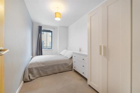 2 bedroom flat for sale, Norwood Road, London