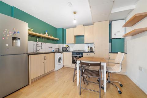 2 bedroom flat for sale, Norwood Road, London