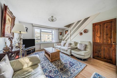 2 bedroom flat for sale, Carston Close, Lee