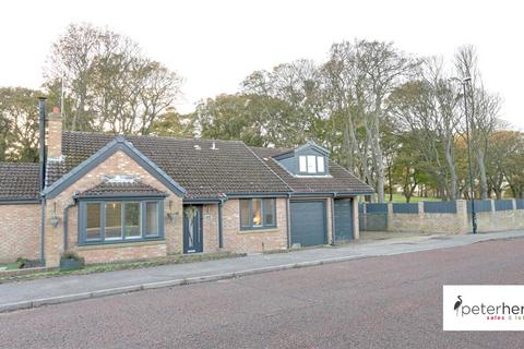 4 bedroom bungalow for sale, Seafields, Seaburn, Sunderland