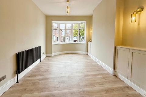 3 bedroom semi-detached house for sale, Ropery Road, Gainsborough DN21