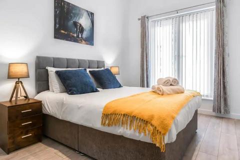 1 bedroom flat for sale, Woking,  GU22,  GU22