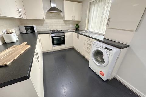 6 bedroom terraced house to rent, Adelaide Road, L7 8SQ,