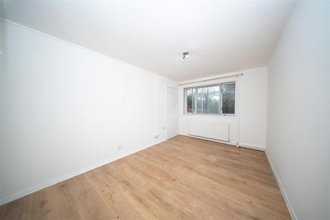 2 bedroom maisonette for sale, Horton Road, West Drayton UB7