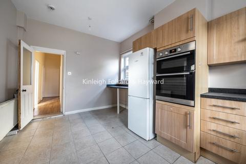 3 bedroom house to rent, Avenue Road Southgate N14