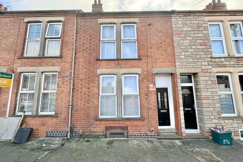 3 bedroom terraced house for sale, Ruskin Road, Kingsthorpe, Northampton, NN2