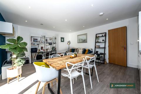 2 bedroom flat for sale, Hansel Road, Maida Vale, NW6