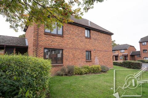 67 Haig Gardens, Gravesend, DA12 1NE