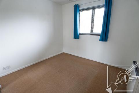 67 Haig Gardens, Gravesend, DA12 1NE
