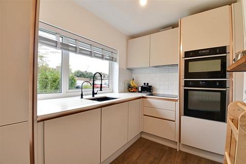 2 bedroom flat for sale, Riversmeet, Hertford SG14