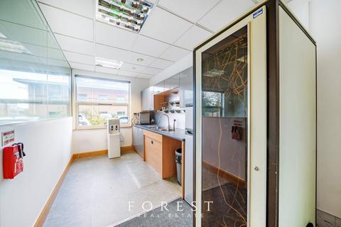 Office to rent, Unit 507, Centennial Park, Borehamwood, WD6 3FG