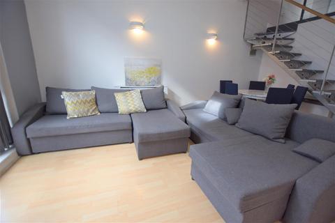 2 bedroom apartment to rent, Henry Street, Liverpool