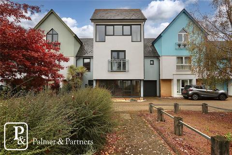 5 bedroom link detached house for sale, Cranberry Square, Ipswich, Suffolk, IP3