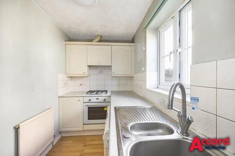 Flat 3, Templar Court Essex Road, Romford, RM7 8BY